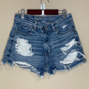 American Eagle Strigid Mom Short 26